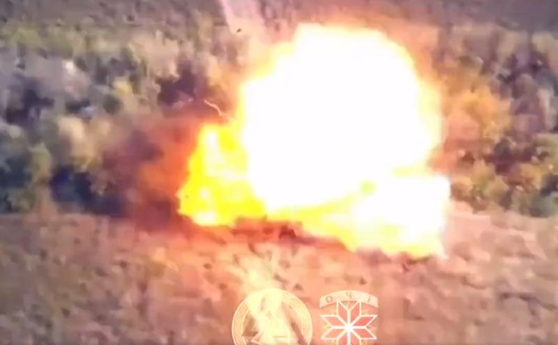 Lovitură reușită contra unui Tyulpan al armatei ruse, Foto: Captura Twitter