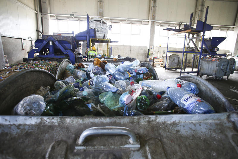 PET-uri. Ne certăm de la capace de PET-uri, Foto: Inquam Photos - Virgil Simionescu