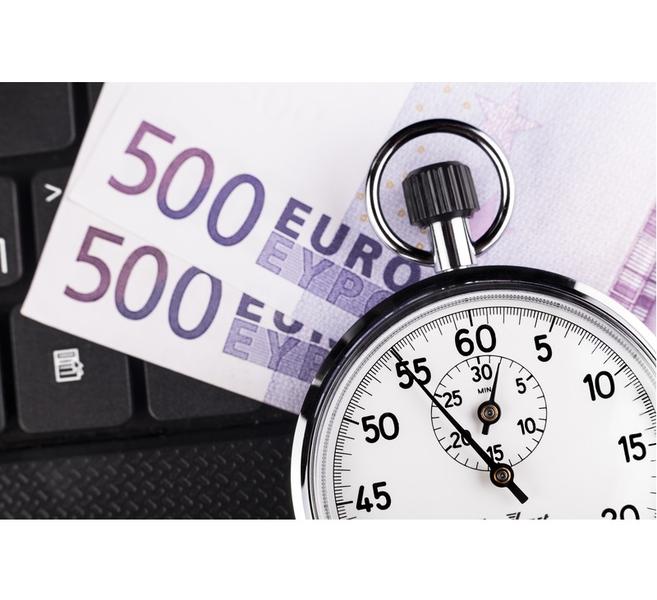 euro-bani-computer-cronometru, Foto: Dreamstime