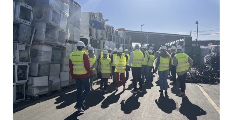 ​Predă spre reciclare tot ce funcționează cu baterii sau conectat la priză!, Foto: ECOTIC