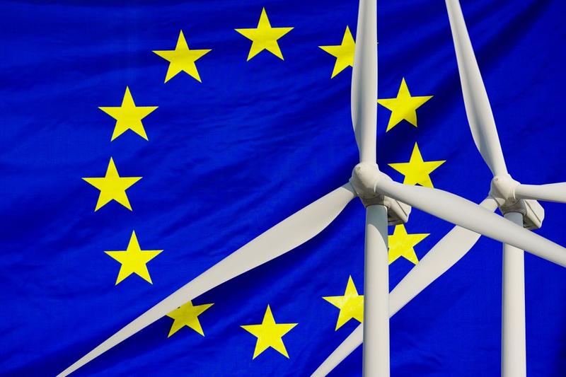 Drapelul UE si eoliene, Foto: Shutterstock