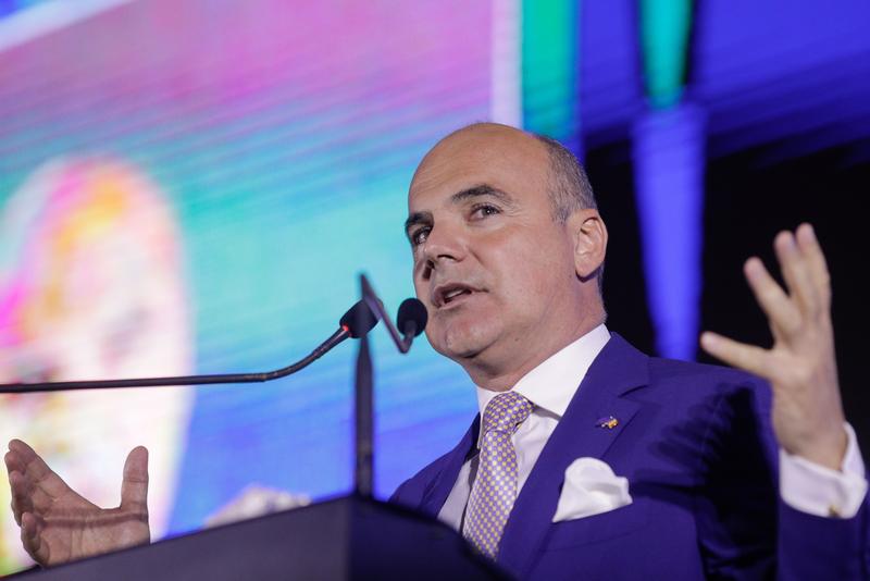 Rareș Bogdan îl pune pe Bolojan în „zona progresistă, neomarxistă” alături de Peter Magyar și Maia Sandu - HotNews.ro