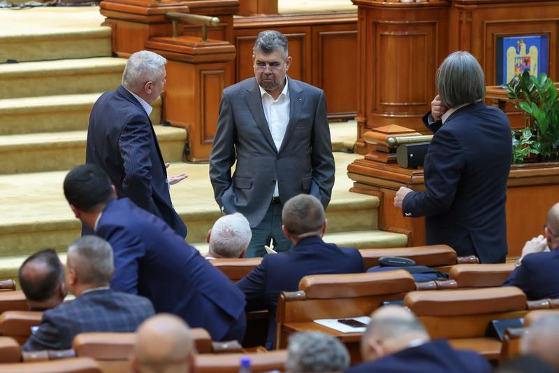Premierul Marcel Ciolacu, în parlament, Foto: Inquam Photos - Sabin Cirstoveanu