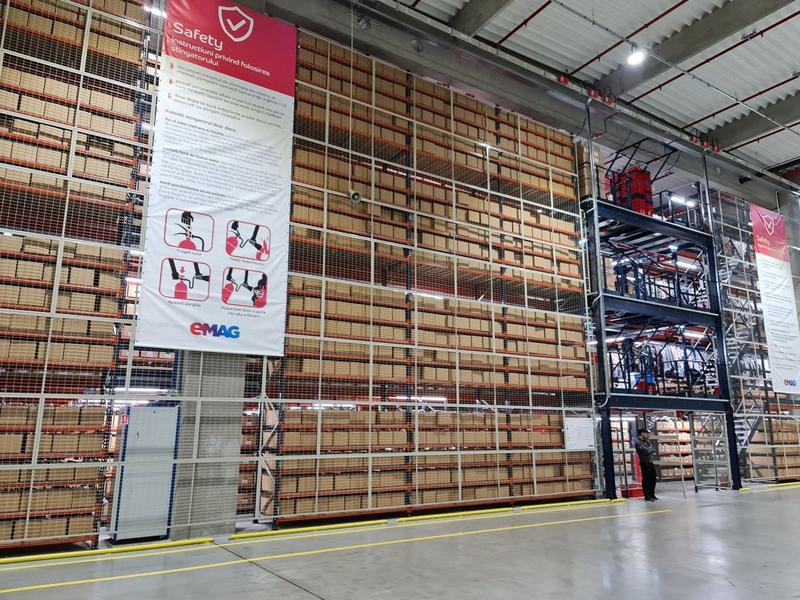 Colete la eMAG, Foto: Vlad Barza / HotNews.ro