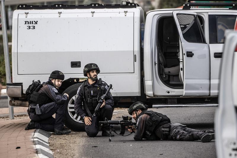 Soldati israelieni in Sderot, in timpul confruntarilor cu militantii Hamas, Foto: Mostafa Alkharouf / AFP / Profimedia