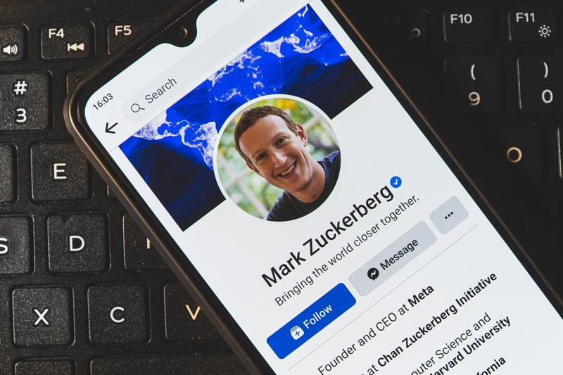 Mark Zuckerberg pe Facebook, Foto: Rokas Tenys, Dreamstime.com