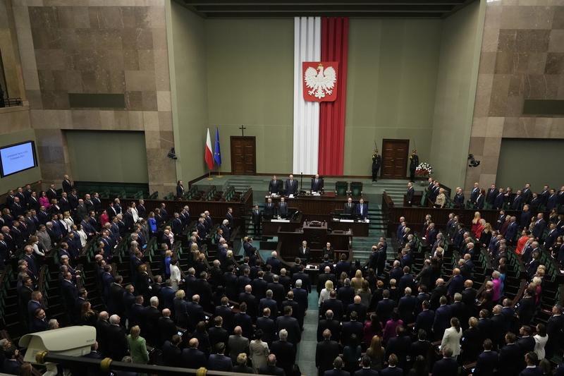 Prima zi de activitate a noului parlament polonez, Foto: Czarek Sokolowski / Associated Press / Profimedia Images