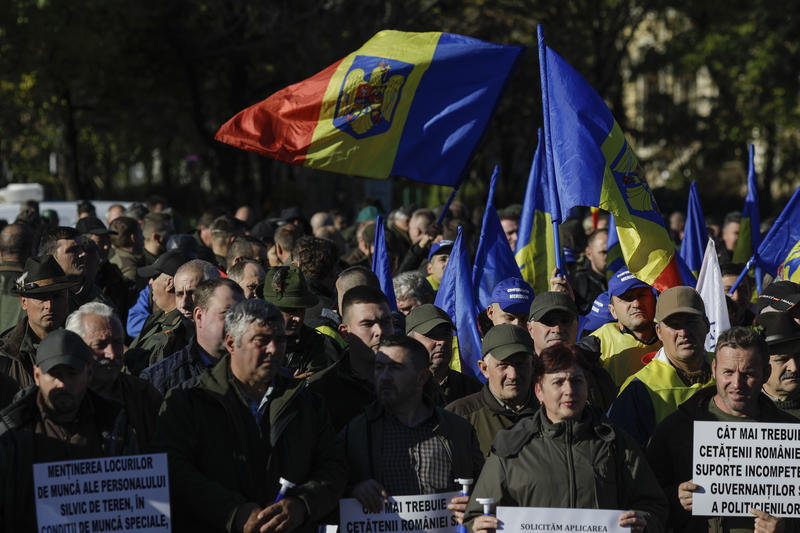 Sindicaliștii au protestat în Piața Victoriei, nemulțumiți de măsurile fiscale ale guvernului, Foto: INQUAM Photos / Octav Ganea