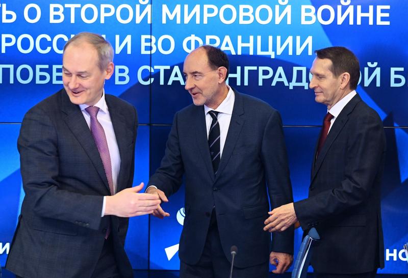 Pierre de Gaulle (centru), invitat de gala la Sankt Petersburg, Foto: Kommersant Photo Agency / ddp USA / Profimedia