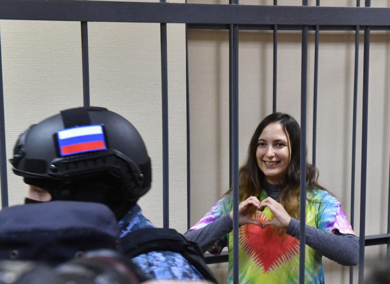 artista rusa Alexandra Skochilenko a fost condamnata la 7 ani de inchisoare pentru mesaje anti-razboi in supermarketuri, Foto: Olga MALTSEVA / AFP / Profimedia
