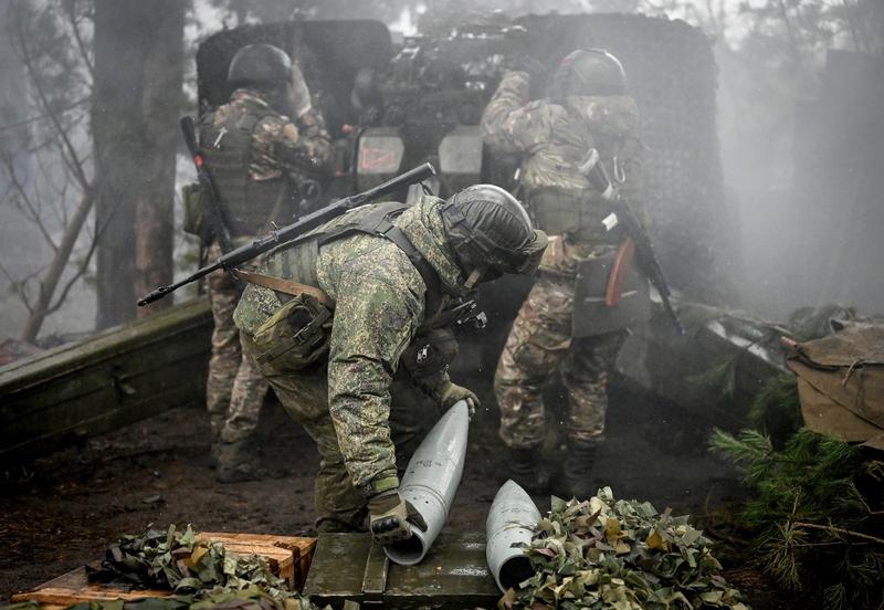 Forțele rusești atacă pozițiile trupelor ucrainene în direcția Lîman, Foto: Stanislav Krasilnikov / Sputnik / Profimedia