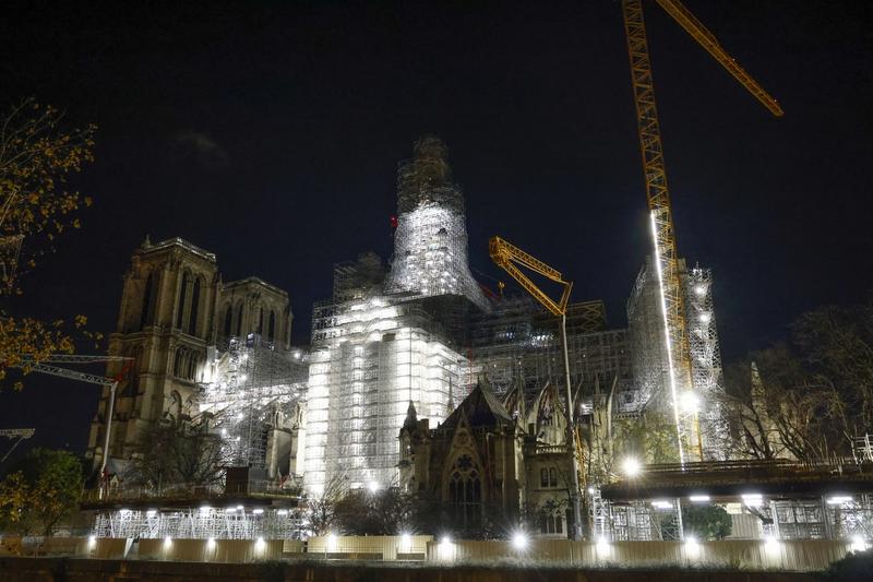 Turnul catedralei Notre-Dame prinde contur, Foto: Ludovic MARIN / AFP / Profimedia
