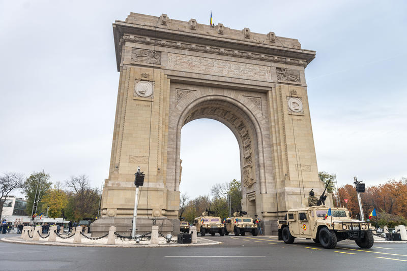 Repetiție pentru parada militară cu ocazia zilei naționale, pe sub Arcul de Triumf din București, Foto: Inquam Photos / Daniel Stoenciu