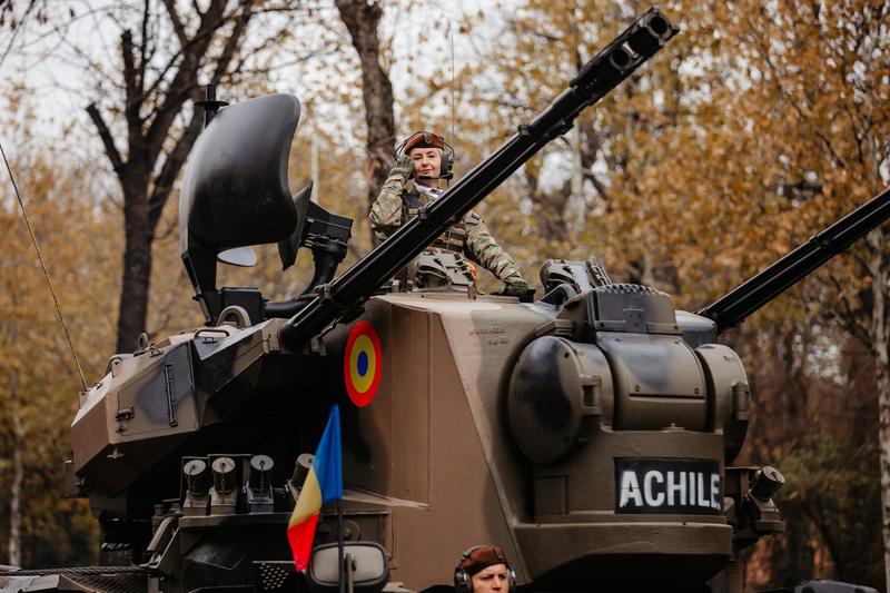 Blindat Gepard la parada militară de ziua națională , Foto: Fortele Aeriene Romane - Bogdan Pantilimon
