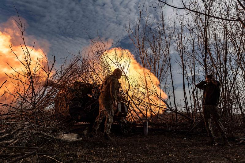 Poziție de artilerie ucraineană pe frontul din Bahmut, Foto: AA/ABACA / Abaca Press / Profimedia
