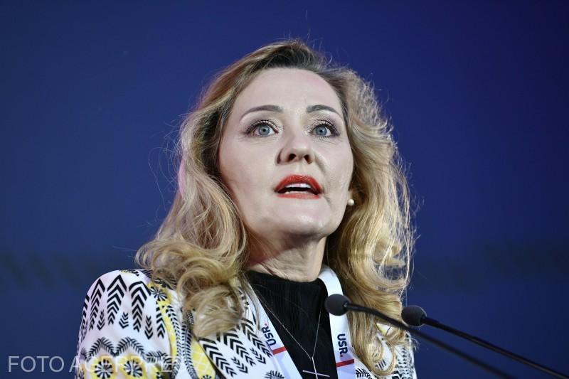 Anchetă a Parchetului European la Câmpulung, legată de fraudarea banilor europeni. Elena Lasconi: „Disperare mare la PSD/ Nu am nimic de ascuns”