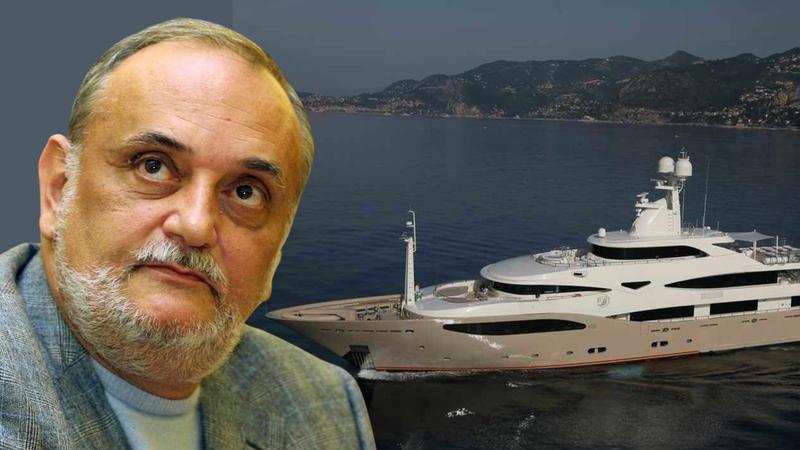 Dinu Patriciu și-a cumpărat în 2011 un iaht pe care l-a denumit "Darlings Danama", Foto: Colaj fanatik.ro