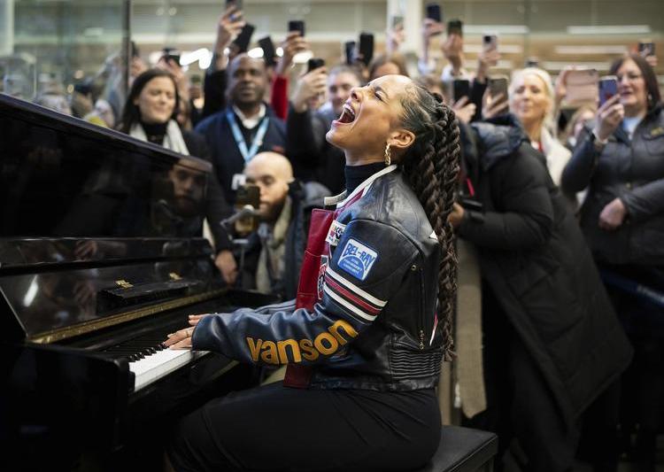 Alicia Keys, reprezentatie in metroul din Londra, Foto: Scott A. Garfitt / Associated Press / Profimedia Images