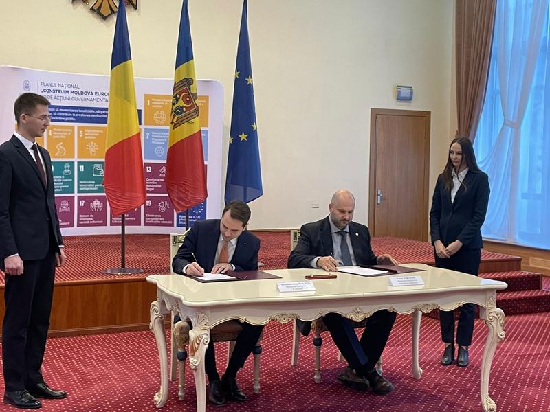 Sebastian Burduja și omologul său din Republica Moldova semnează Memorandum de Înțelegere, Foto: Ministerul Energiei