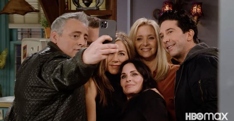 Jennifer Aniston si ceilalti actori din „Friends” la reuniunea din 2021 a serialului, Foto: HBO Max / Backgrid UK / Profimedia Images