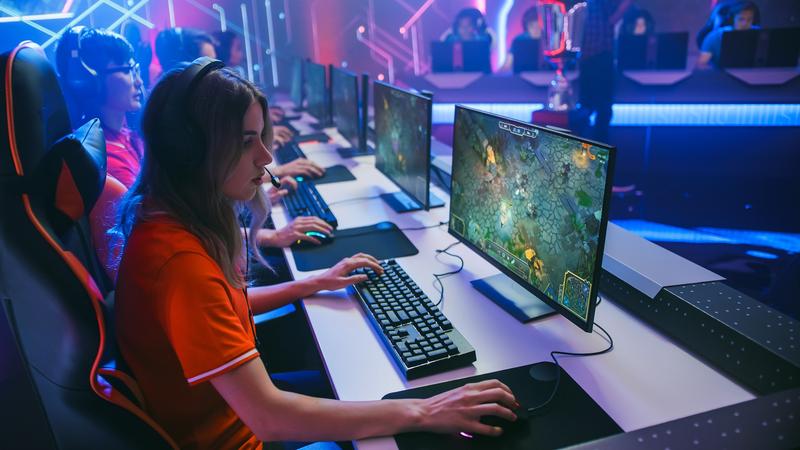 Jucătoare din esports, Foto: Shutterstock
