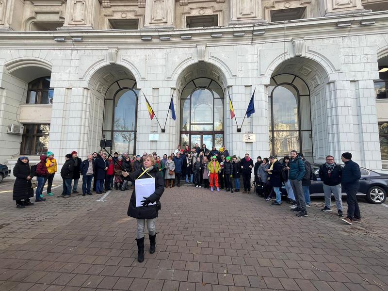 Flashmob pentru susținerea jurnalistei Emilia Șercan, Foto: Hotnews / David Leonard Bularca