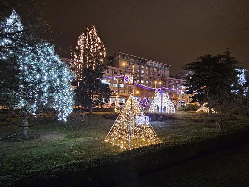 Luminite de Craciun, Foto: Vlad Barza / HotNews.ro