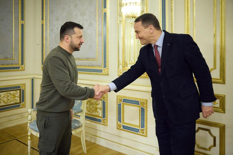 Radoslaw Sikorski si Volodimir Zelenski, Foto: Handout / AFP / Profimedia