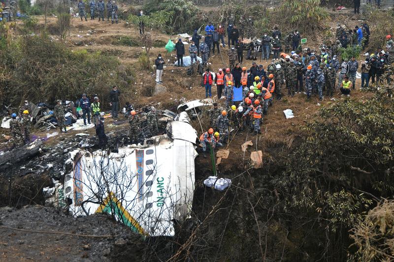 Zborul Yeti Airlines 691 s-a prabusit cu scurt timp inainte de aterizare, Foto: Prakash Mathema / AFP / Profimedia Images