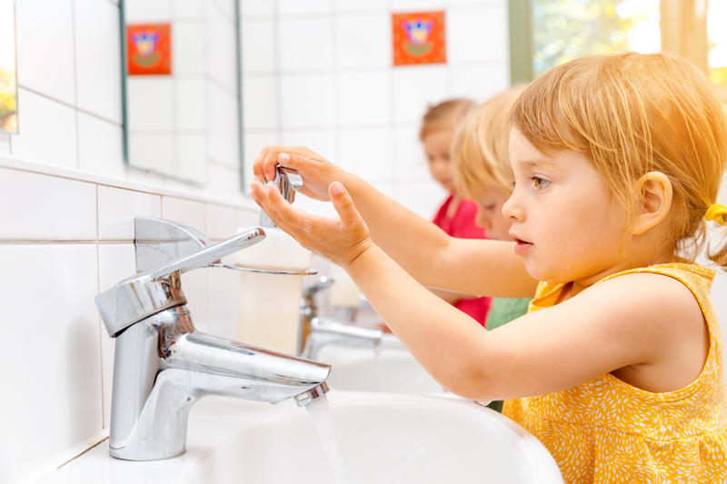 O boală diareică din 3 și una din 5 infecții respiratorii pot fi prevenite prin simpla spălare a mâinilor cu apă și săpun, Foto: © Arne9001 | Dreamstime.com