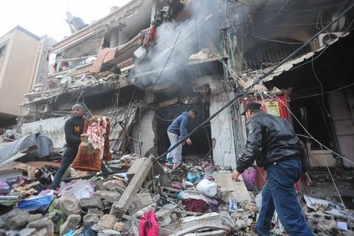 Bombardamente in Khan Younis, Foto: Ahmed Zakot/SOPA Images / Shutterstock Editorial / Profimedia