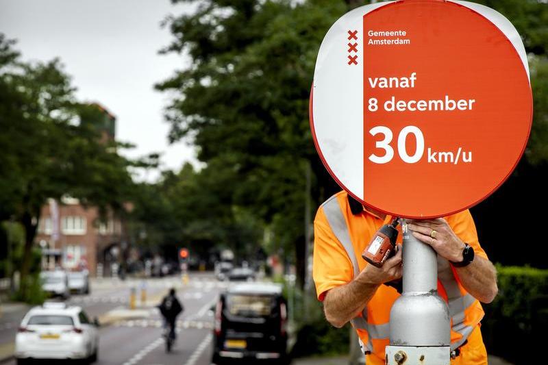 Indicatoarele cu limita de viteza au fost instalate deja in Amsterdam, Foto: Hollandse Hoogte / Shutterstock Editorial / Profimedia