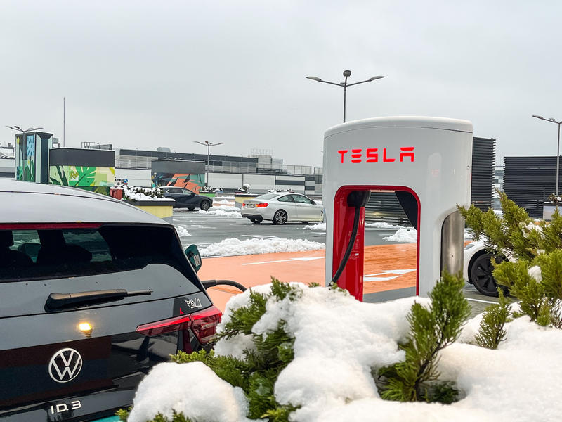 Tesla Supercharger, Foto: 0-100.ro