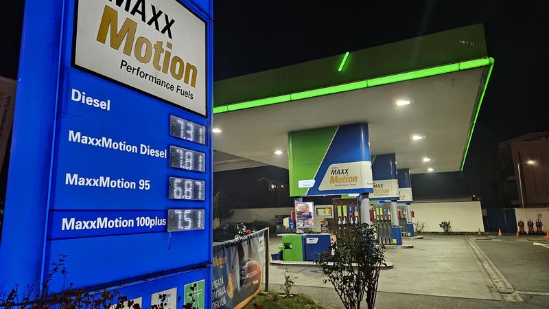 Preturile carburantilor la o statie OMV pe 1 ianuarie 2024, Foto: Hotnews / Florin Barbuta