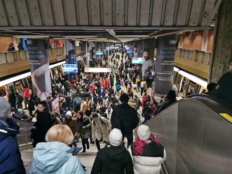 Aglomeratie la metrou, Foto: Adrian Ilincescu/ HotNews.ro