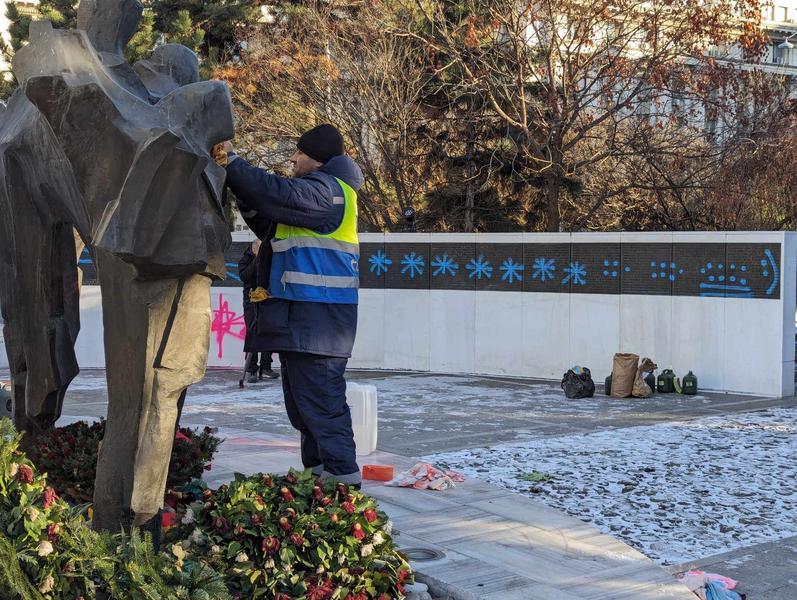 Monumente vandalizate, Foto: Hotnews / Victor Cozmei