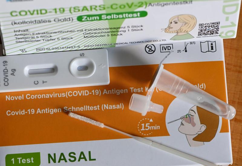 Kit de testare pentru COVID-19, Foto: dpa picture alliance / Alamy / Alamy / Alamy / Profimedia