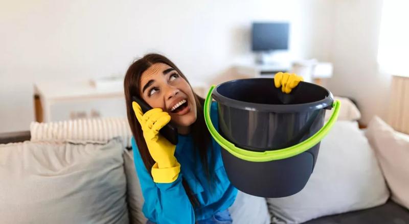 Cum trebuie să procedezi atunci când vecinul îți inundă apartamentul, Foto: freepik.com