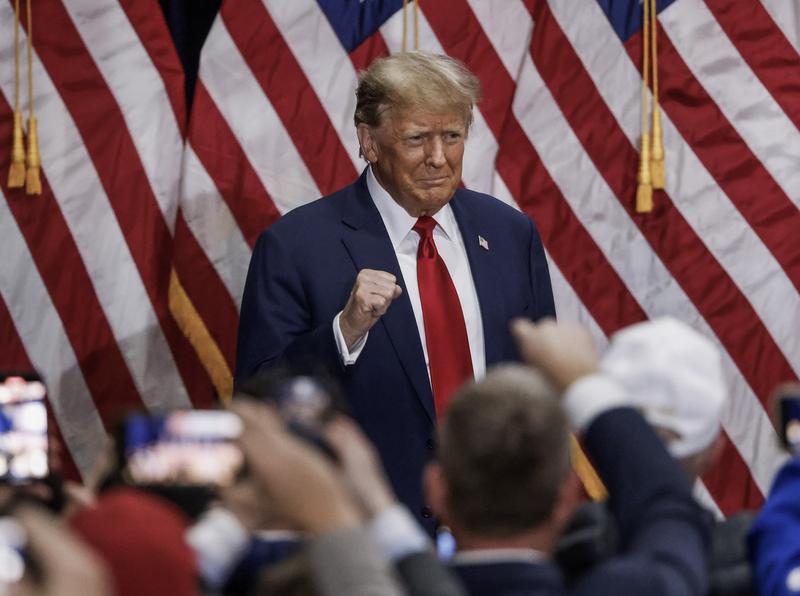 Fostul președinte american Donald Trump sărbătorește victoria sa în Iowa, Foto: TANNEN MAURY / UPI / Profimedia