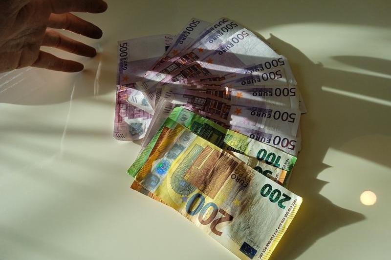 Bancnote euro, Foto: Elmar Gubisch / Panthermedia / Profimedia