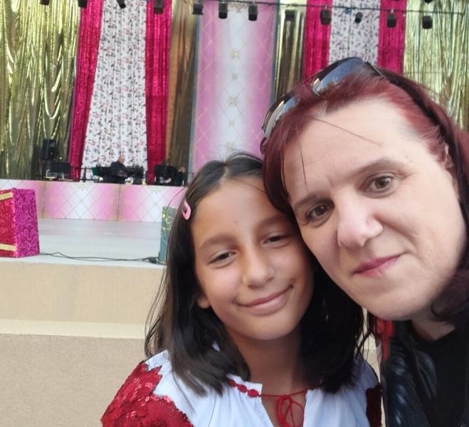 Ana- Maria e mamă singură, dar lipsa unui soț nu a împiedicat-o să-și realizeze visul, Foto: Arhiva personala