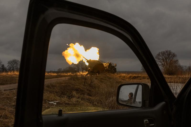 Tun autopropulsat suedez Archer în acțiune pe frontul din Donețk, Foto: Roman PILIPEY / AFP / Profimedia