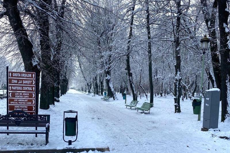 Parc nedeszăpezit, Foto: Primaria Sector 4