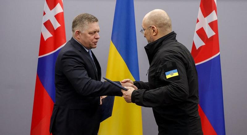 Robert Fico și Denis Smîhal, Foto: Handout / AFP / Profimedia