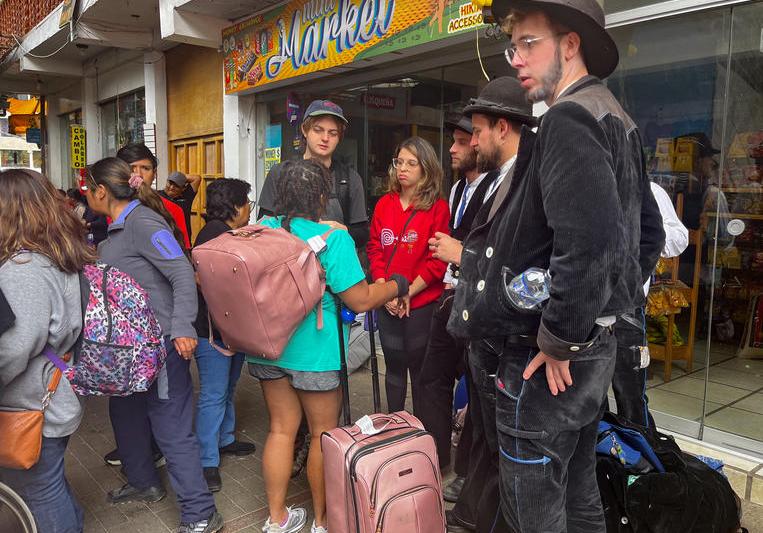 Sute de turiști obligați să își încheie vizita la Machu Picchu mai devreme, Foto: Carolina Paucar / AFP / Profimedia