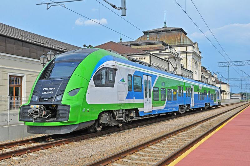 Tren de la PESA, Foto: Shutterstock