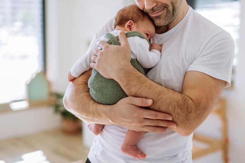 Implicarea taților din primele luni de viață ale unui copil este esențială, Foto: Shutterstock