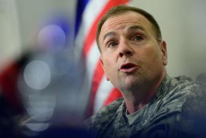 Generalul in rezervă Ben Hodges in perioada in care era la comanda fortelor americane din Europa, Foto: ATTILA KISBENEDEK / AFP / Profimedia