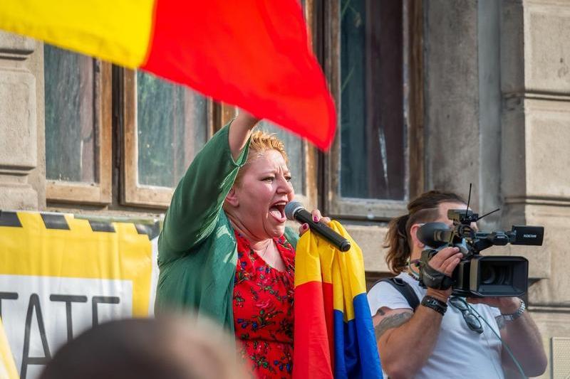 Diana Șoșoacă la un protest împotriva restricțiilor COVID în 2021, Foto: Cristi Croitoru / Alamy / Alamy / Profimedia