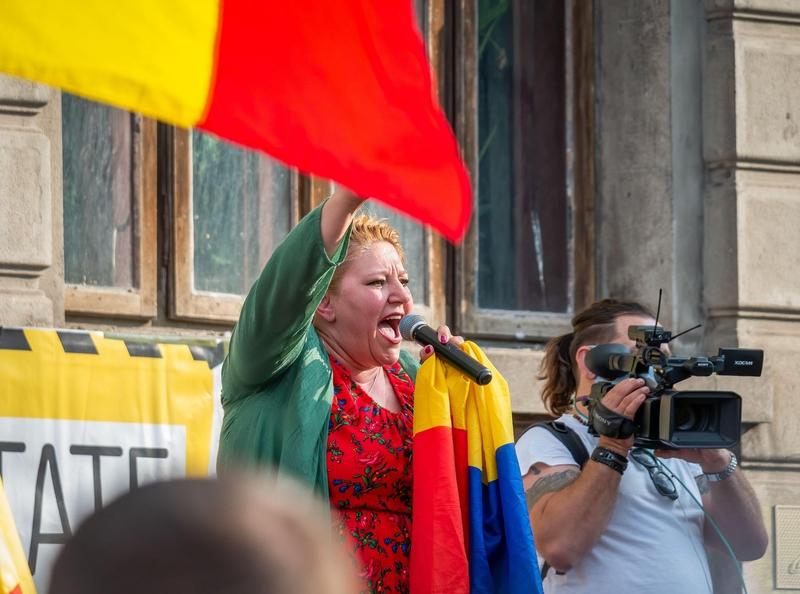 Diana Șoșoacă la un protest împotriva restricțiilor COVID în 2021, Foto: Cristi Croitoru / Alamy / Alamy / Profimedia